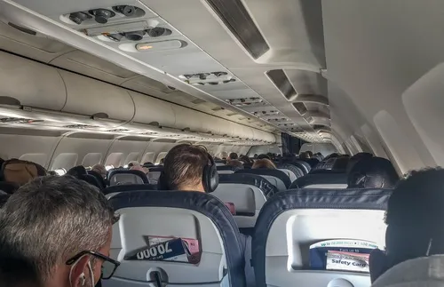 American Airlines Makes It Harder to Remove Passengers for Body Odor or Attire | Frommer's